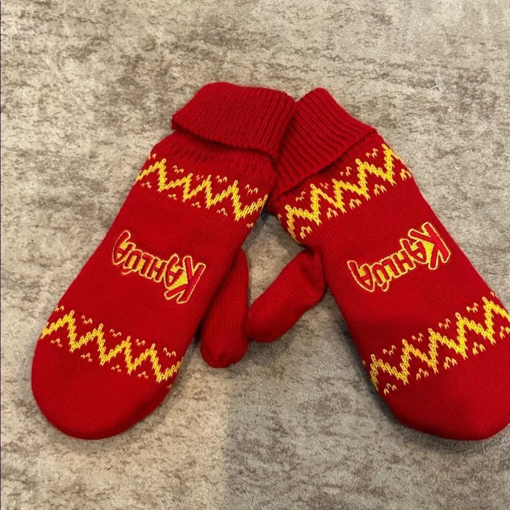 Kahlúa Red and Yellow Knit Mittens